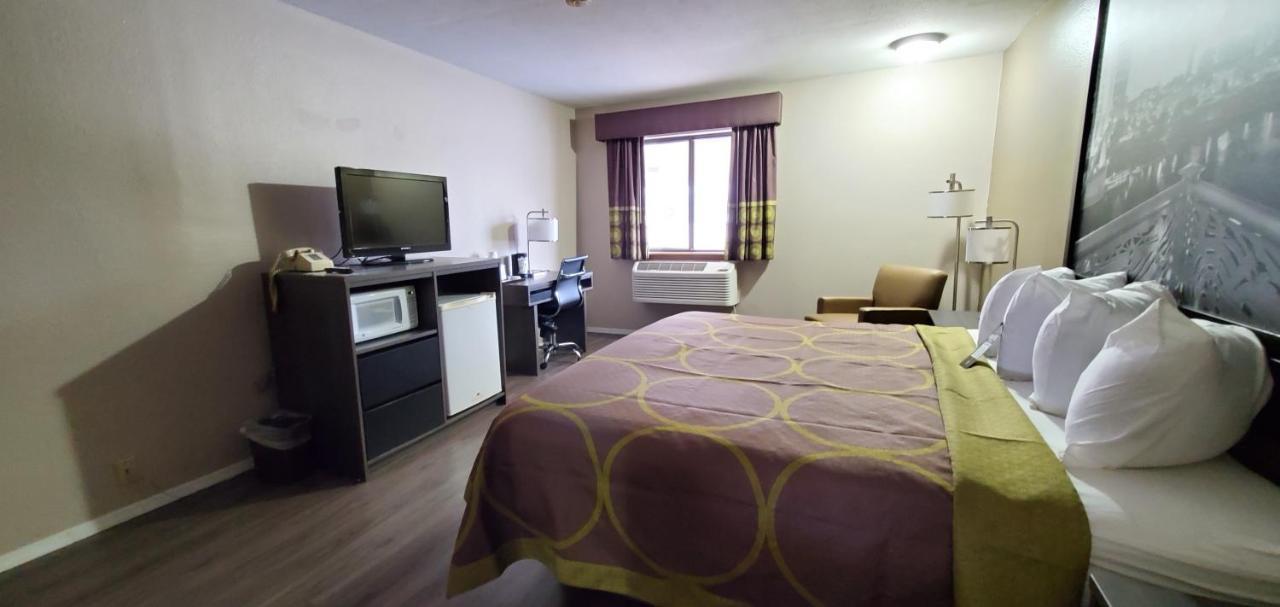Super 8 By Wyndham Paris Hotel Eksteriør billede